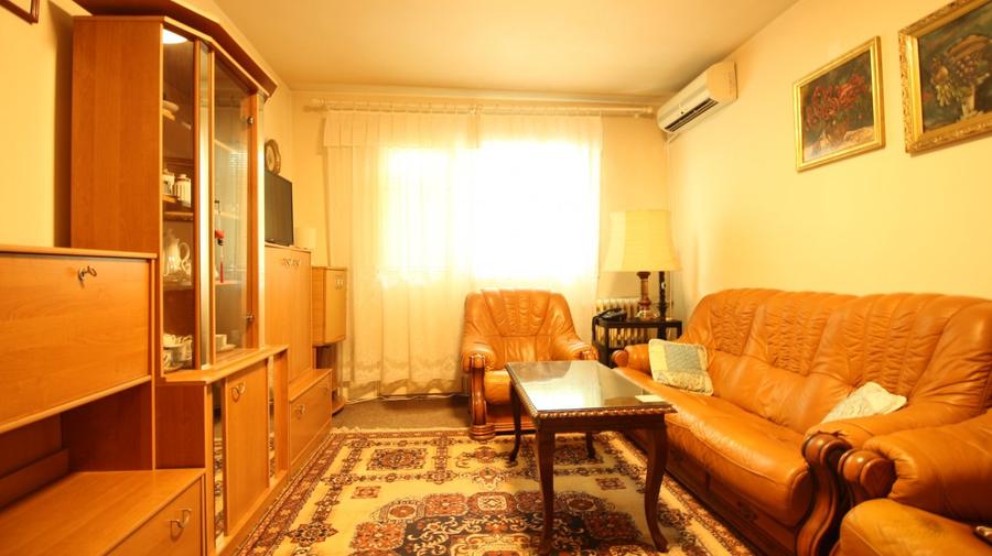 Apartament 2 camere, mobilat, etaj 1/4, Aleea Compozitorilor, aproape de metrou