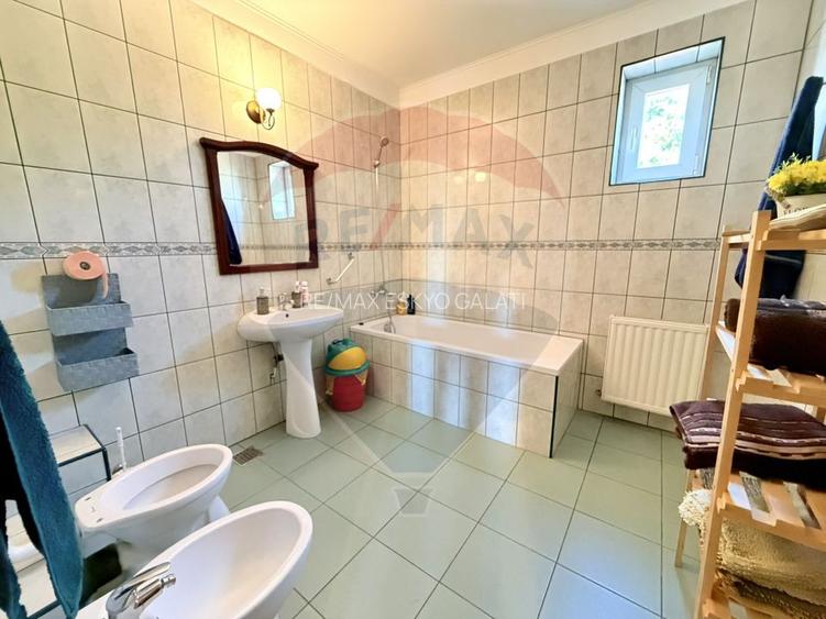 Vânzare vilă 270 mp utili și teren 1.110 mp, Galați Central - 20