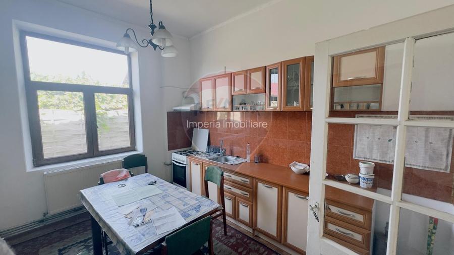 Conac boieresc renovat, 3.300 mp teren, central, Caracal - 19
