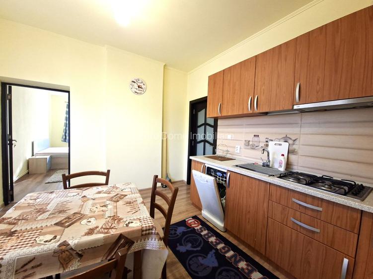 Apartament cu 2 camere, priveliște superbă spre Tâmpa, zonă centrală - 11