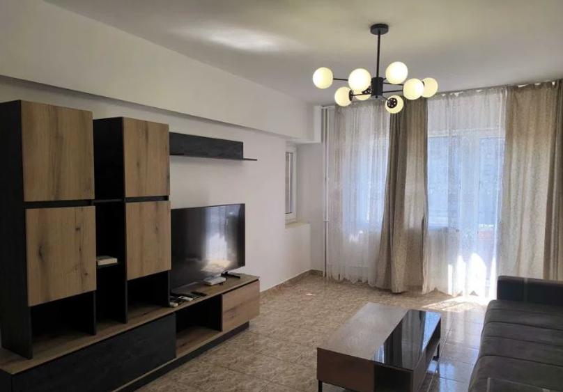 UNIRII stradal  ALBA IULIA ,DECOMANDAT, 75MP, UTILAT MOBILAT COMPLET LOC PARCARE