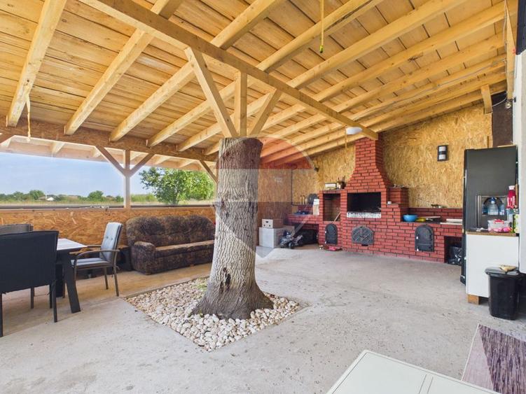 Casă individuală P+M | 8 camere | Teren 2.220 mp | Dârza, Crevedia