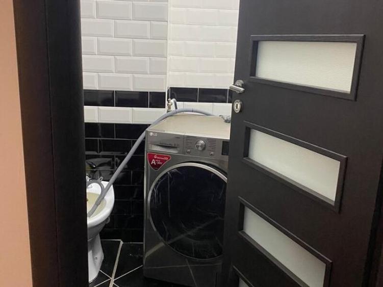 Închiriere Apartament 4 camere Piata Veteranilor/Metrou Lujerului - liber