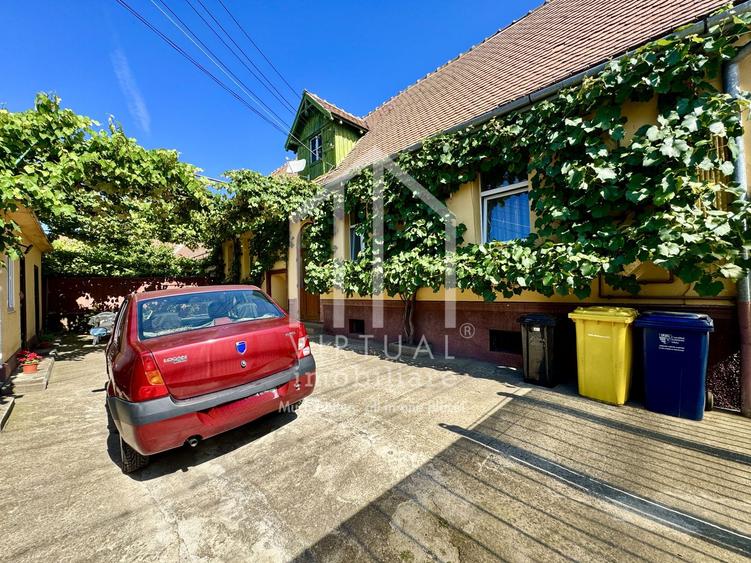 Casa cu 2 camere si demisol, 65mp utili, 255mp teren, Cristian