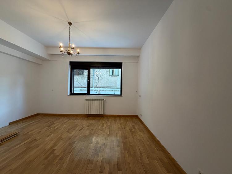 4 Camere || Kiseleff || Parter || Curte || 2 Parcari
