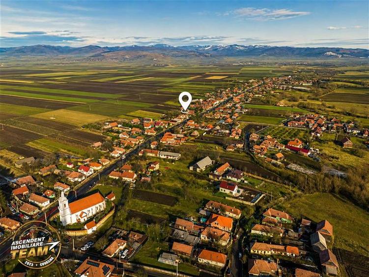 Proprietate pe 1.800 mp teren, avantaje alese, in vecinatatea orasului Targu Sec