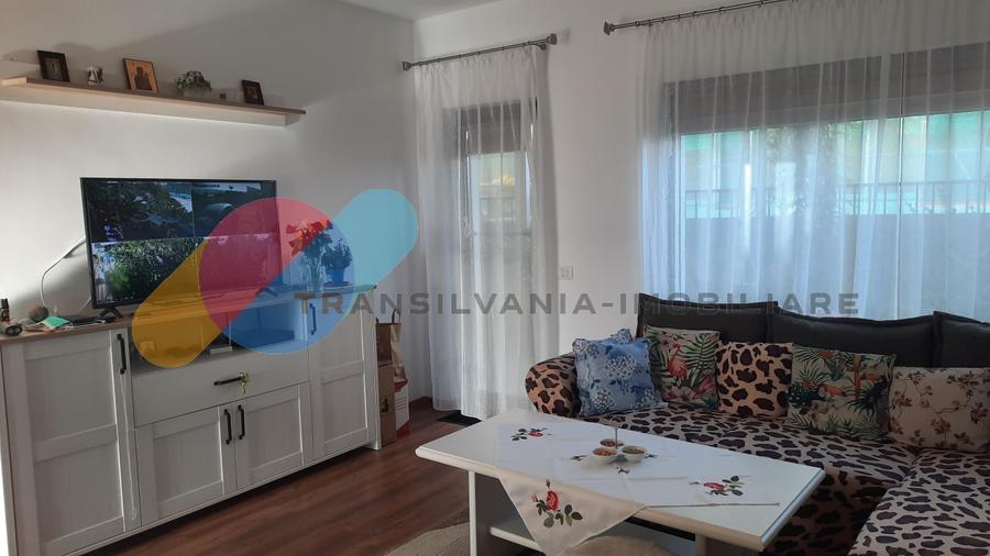 Casa cuplata, finisata, 130 mp utili, 5 camere, zona linistita