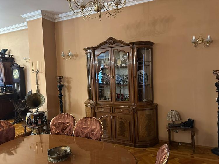 Vila Impresionanta | 9 Camere | 679mp Teren | Garaj Dublu *Cotroceni*