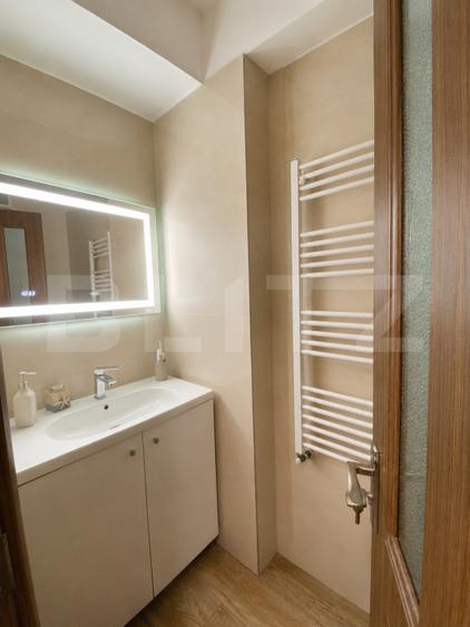 Apartament 2 camere, 2 băi, 70 mp, zona Tractorul