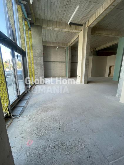 Blevedere Gallery - Fabrica De Glucoza | Spatiu Comercial - Vitrina 7,5ML
