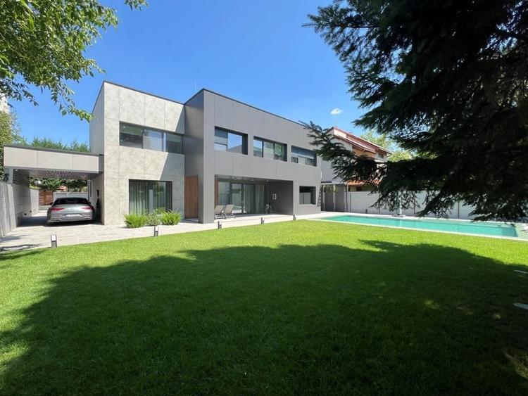 Vila cu arhitectura moderna, finisaje de exceptie, IANCU NICOLAE