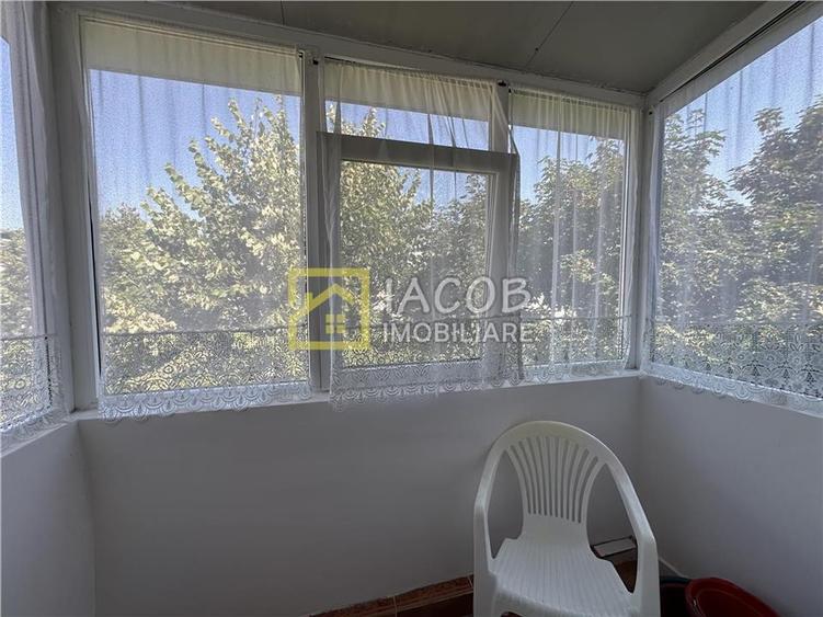 Apartament 3 camere decomandate – Str. Metalurgiei, Bacău