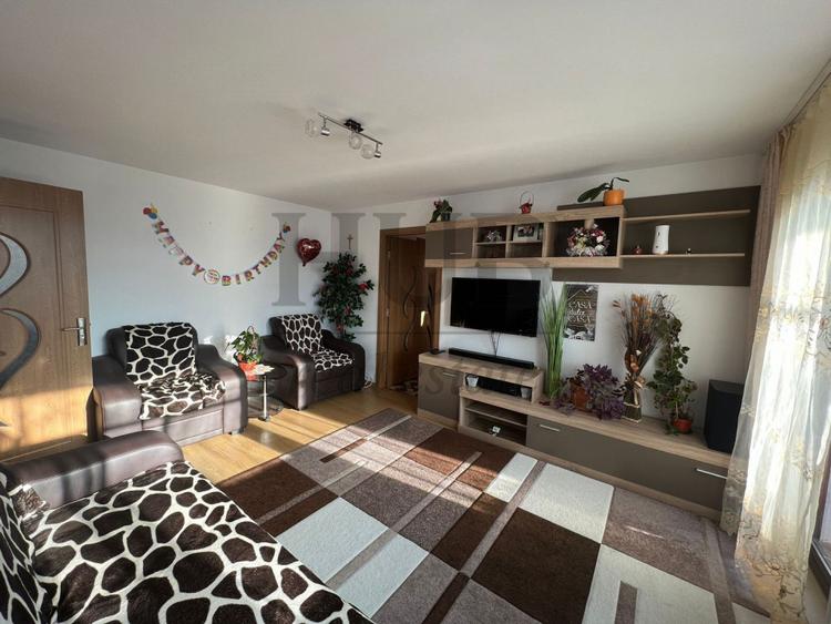 Apartament cu 2 camere-de inchiriat-cornisa bistritei