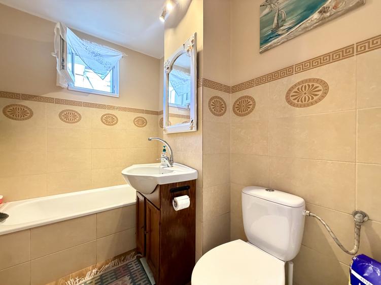 Apartament modern, 3 camere, 67 mp utili, etaj 2 - Zona Lipovei