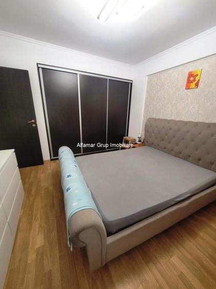 2 Camere cu loc de parcare inclus,  Rahova