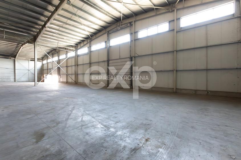DE ÎNCHIRIAT | Ansamblu industrial 2 hale 4.400 mp | Calea Moinești - 10