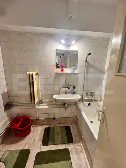 Apartament 4 camere,2 bai,2 balcoane+boxa zona CEC