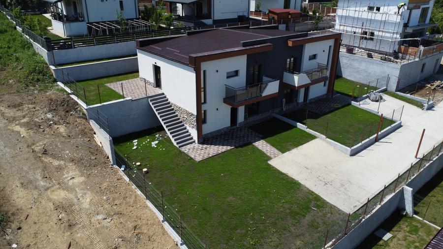 Vila de vanzare Valea Adanca
