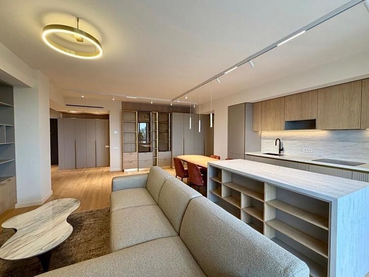 Apartament 4 Camere | Premium | 2 Locuri Parcare | Prima Închiriere