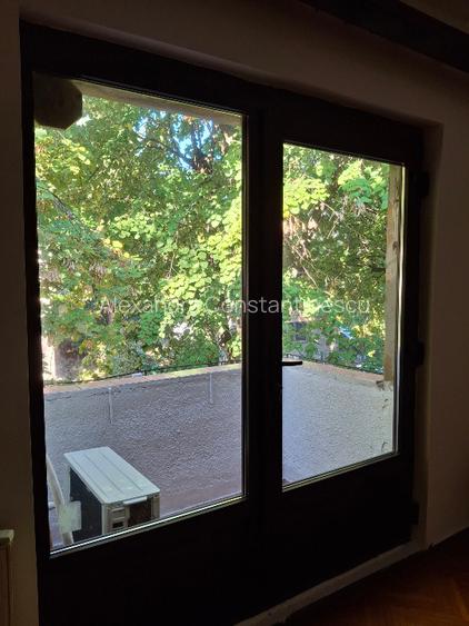Apartament 4 camere, 2 dorm, sufragerie, birou, scara interioara, et.1 in vila  - 13