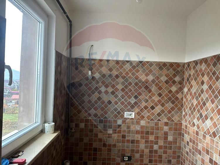 Apartament cu 2 camere de vânzare Savinesti