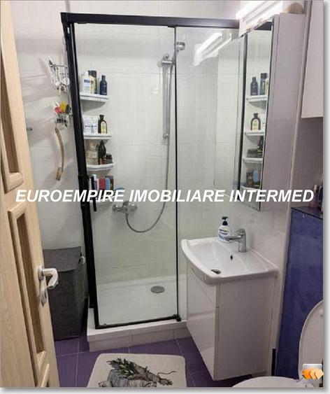 Apartament cu 3 camere decomandat ,Zona km 4-5