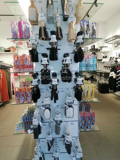 Spațiu comercial 200 mp ultracentral singurul vad pietonal 100% Roman - 11