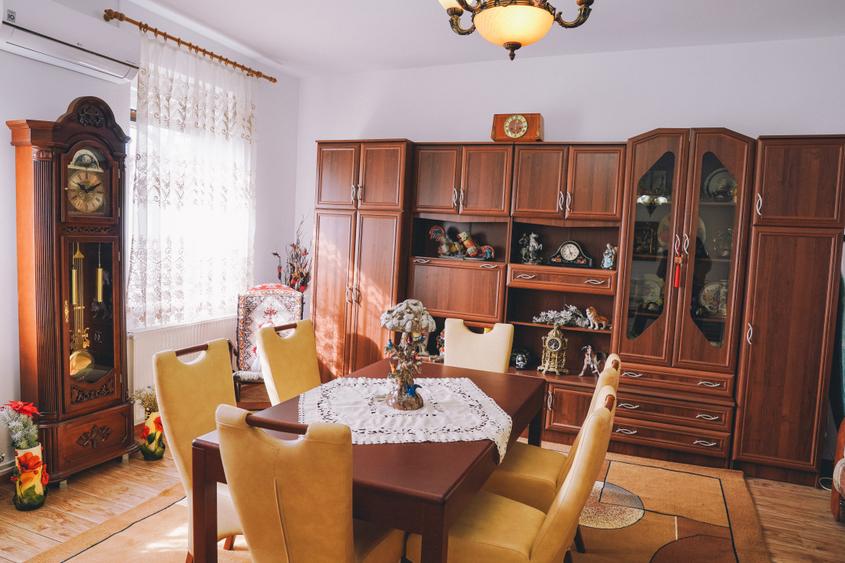 Casă renovată integral 4 camere + garaj | Piața Cluj, Str. Paris, Sibiu