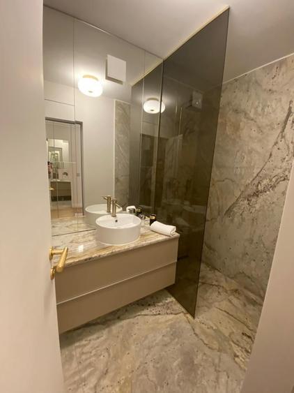 Apartament nou, amplasat într-un imobil premium, parcare, Central