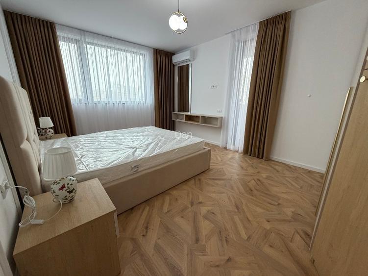 Proprietar, inchiriez  termen lung Apartament 4 camere complet utilat - 5