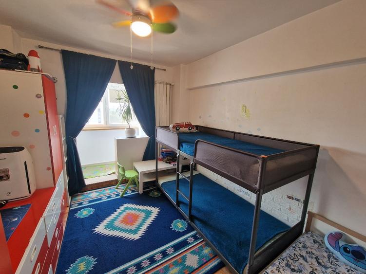 Apartament 4 camere mobilat-utilat Berceni (Huedin) bloc reabilitat - 160000 €