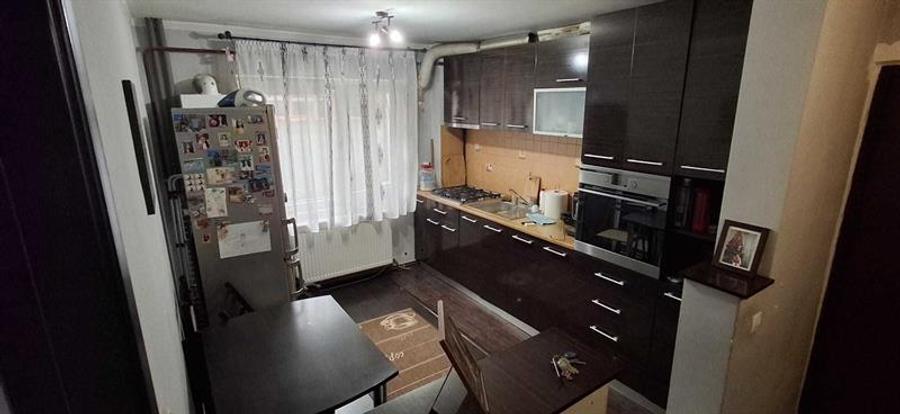 Vand apartament 2 camere