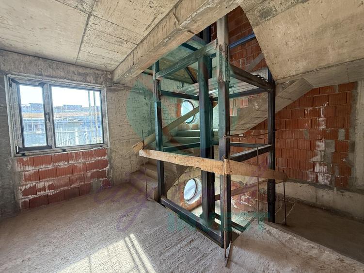 2 camere cu terasa de 17 m langa PARC si METROU cu parcare si boxa