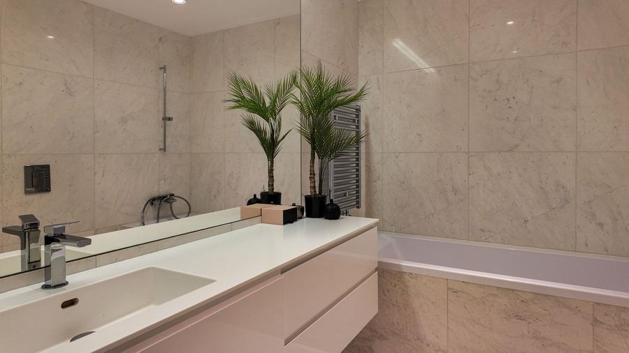 Duplex Exclusivist în One Charles de Gaulle | O Oportunitate Unică