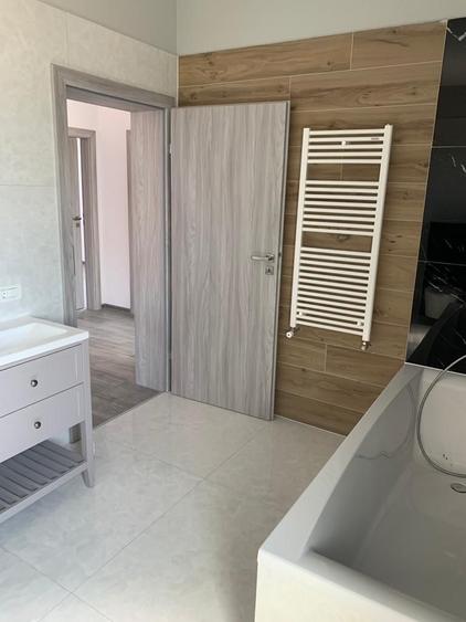 Duplex lipit prin garaj! Dumbravita