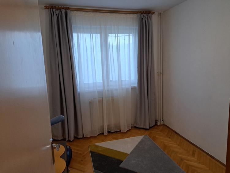 Inchiriez apartament 3 camere, Dambu Pietros, Tg. Mures