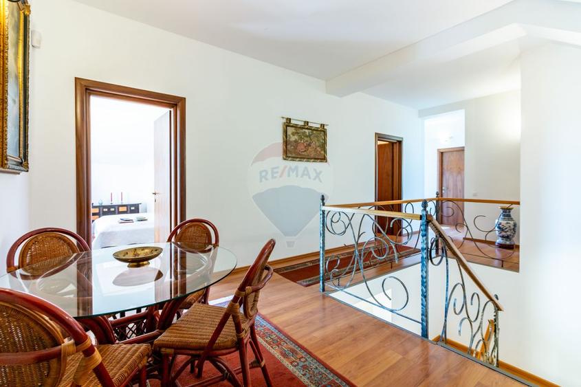 Casă / Vilă de vânzare cu 5 camere in Corbeanca/Tamasi, zona premium