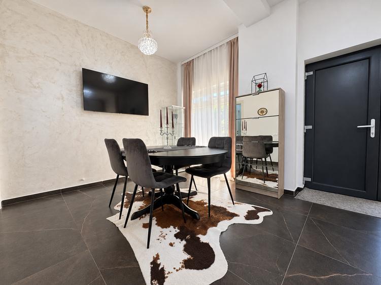 Casă P+1 aproape de plajă | Mamaia Nord | 4 camere - 3 băi
