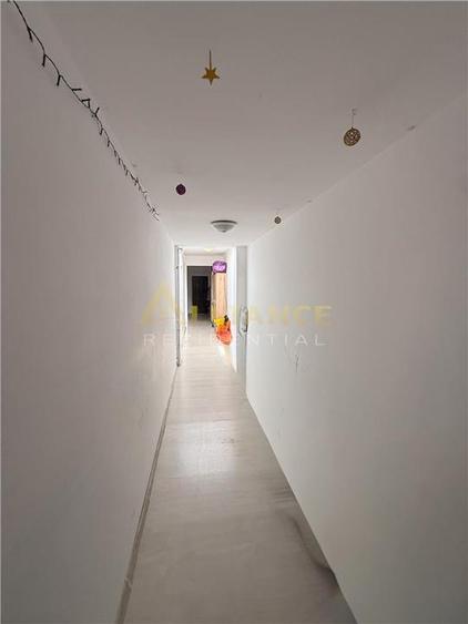 Apartament 4 camere de vanzare – 145.55 mp – mansarda – bloc 2013