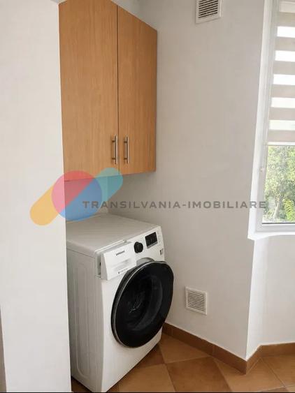 Apartament 2 camere, decomandat, parcare-Plopilor