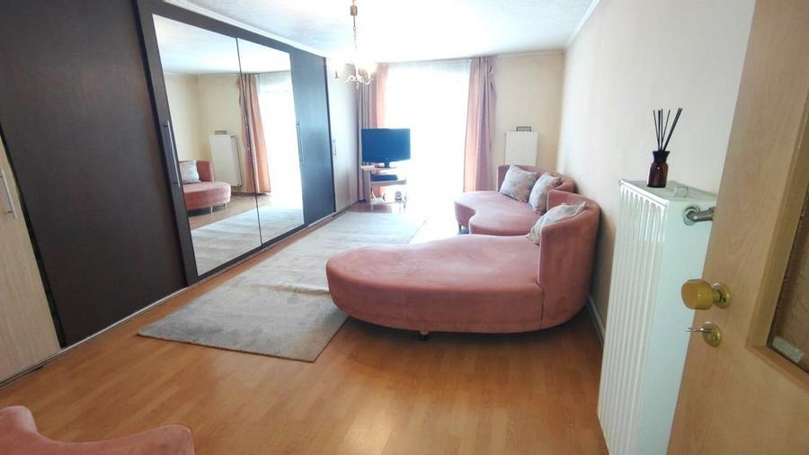 Casă cu 465 mp teren, 4 camere , P+E, în zona Bulgaria