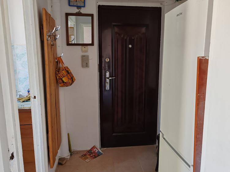 Apartament 2 camere zona Florilor