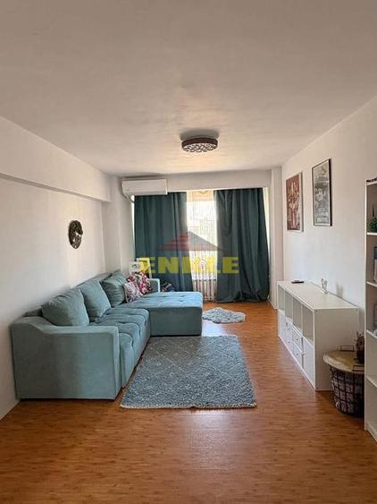 DE ÎNCHIRIAT – APARTAMENT 4 CAMERE, ZONA BAZAR