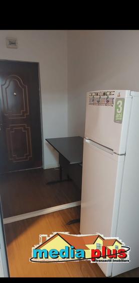 Garsonieră de închiriat – Țiglina I, Str. Brăilei, etaj 1, centrală proprie,