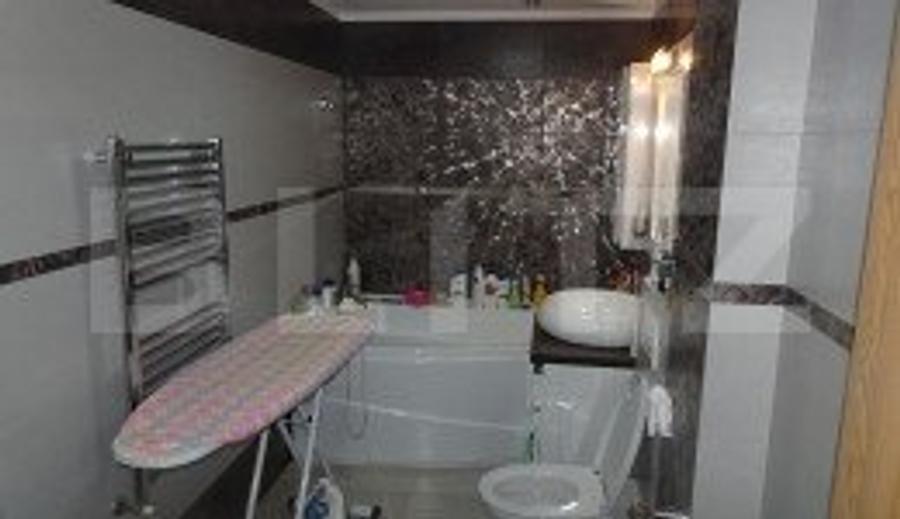 Apartament de vanzare, cu 4 camere, 92 mp, zona ultracentrala