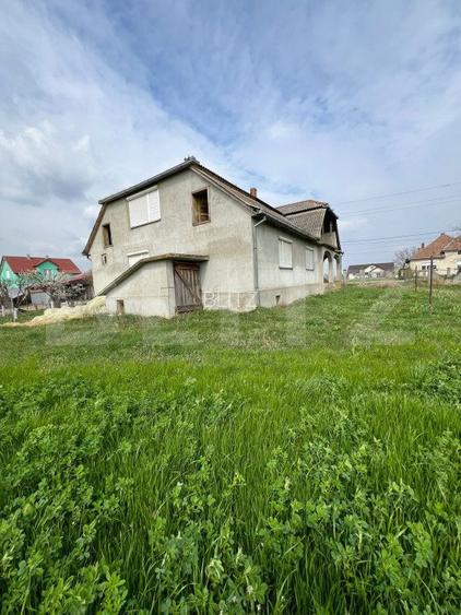 Casa de vanzare | Suprafata construita 509mp | Botiz - 3