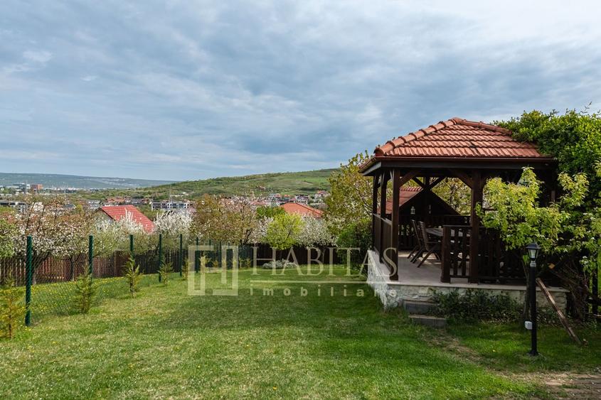 Casa cu materiale de calitate, 639 mp teren, zona deosebita, Borhanci