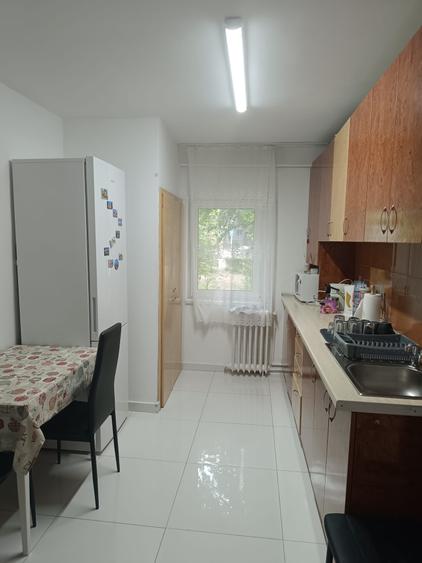 Apartament 2 camere de vânzare, Mănăștur ,strada Moldoveanu