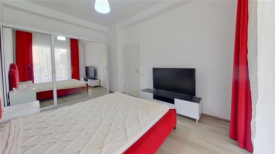 Apartament mobilat, 2 camere decomandate, loc de parcare, Urban Pentha