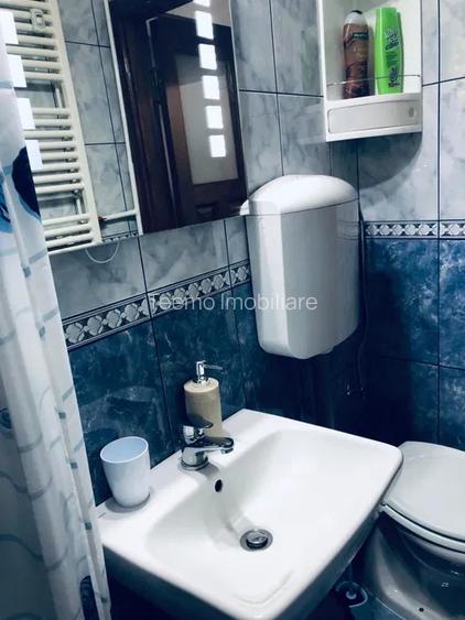 Garsoniera, decomandata, 31 mp, ac, metrou aproape, zona 1 Mai - 6